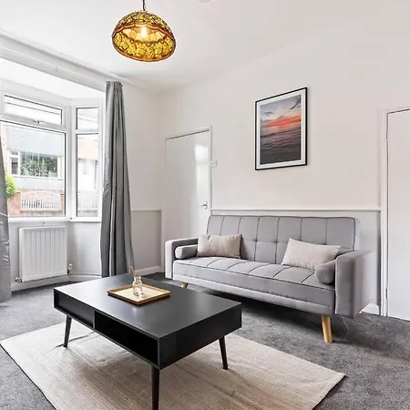 Feriehus Victoria House - Location - Free Parking, Fast Wifi, Smarttv With Netflix By Yoko *