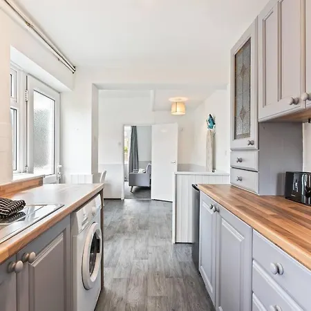 Victoria House - Location - Free Parking, Fast Wifi, Smarttv With Netflix By Yoko